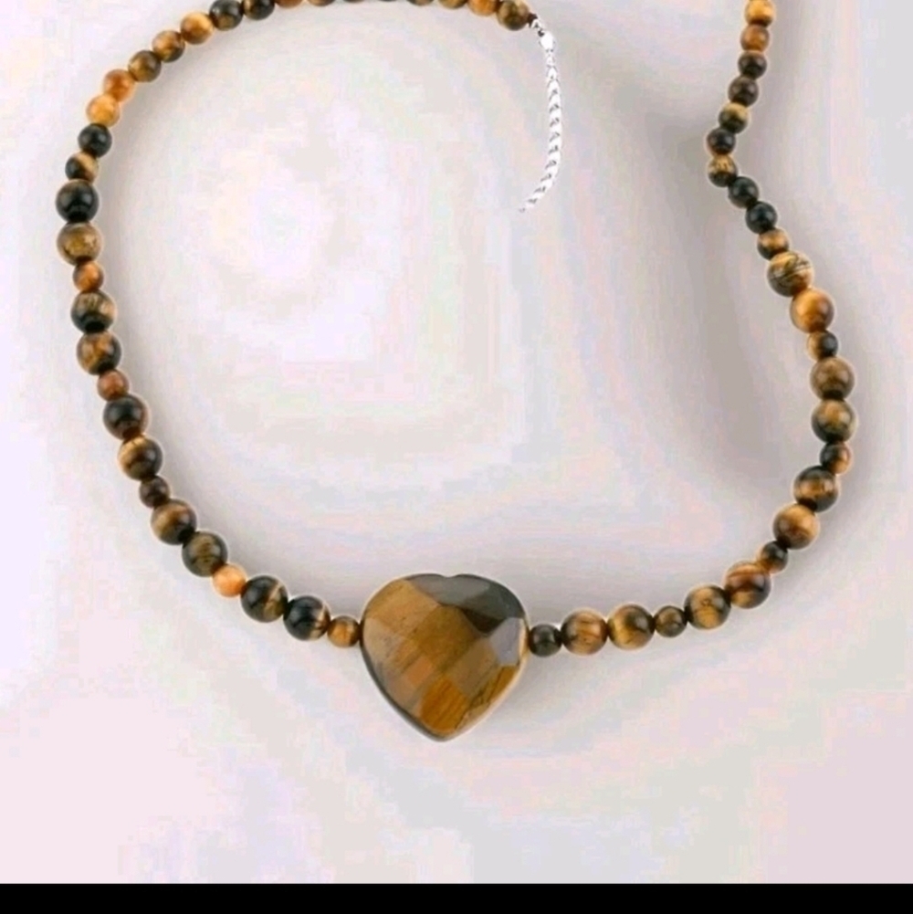 Tiger's Eye Heart Pendant Beaded Necklace - Picture 3 of 4